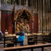 Gebet im Dom